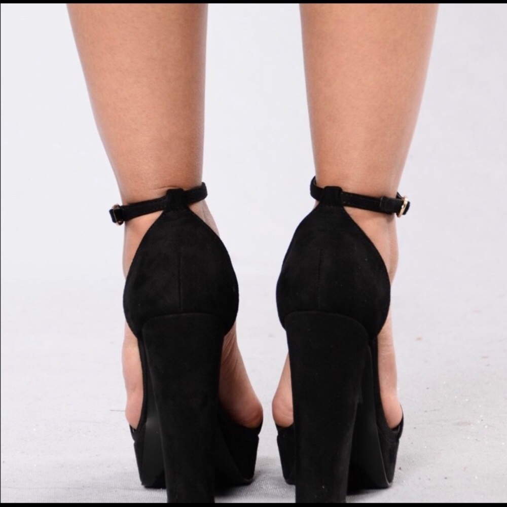 Fashion Nova Shoes - Maggie Heels: Size 7 - Picture 4 of 8